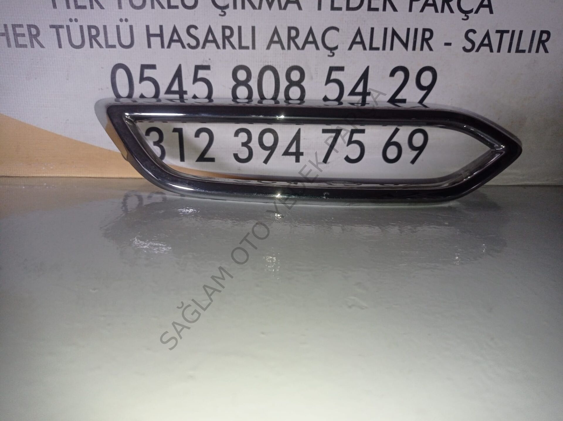 850B27471R Megane 4 Spoyler Nikelajı Sol