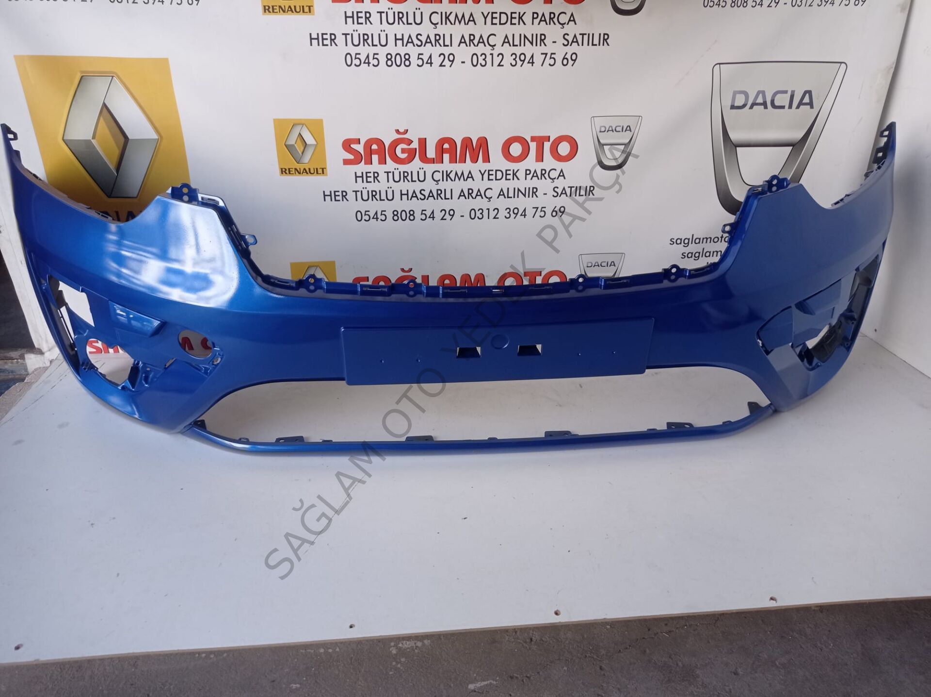 620222140R  Express Ön Tampon Demir Mavi Renk