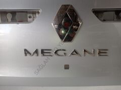 Megane 4 Bagaj  Kapağı Kaplaması İcon lar İçin Kameralı Tip
