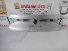 Megane 4 Bagaj  Kapağı Kaplaması İcon lar İçin Kameralı Tip